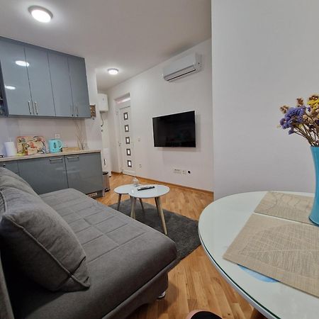 Villa Tamara With Garden And River View - Free Private Parking - Garage Мостар Екстериор снимка