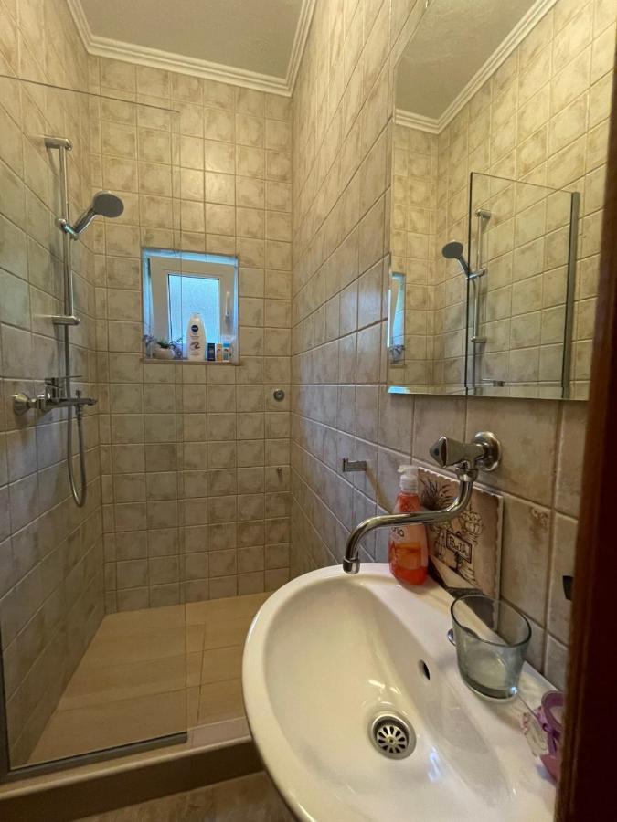 Villa Tamara With Garden And River View - Free Private Parking - Garage Мостар Екстериор снимка