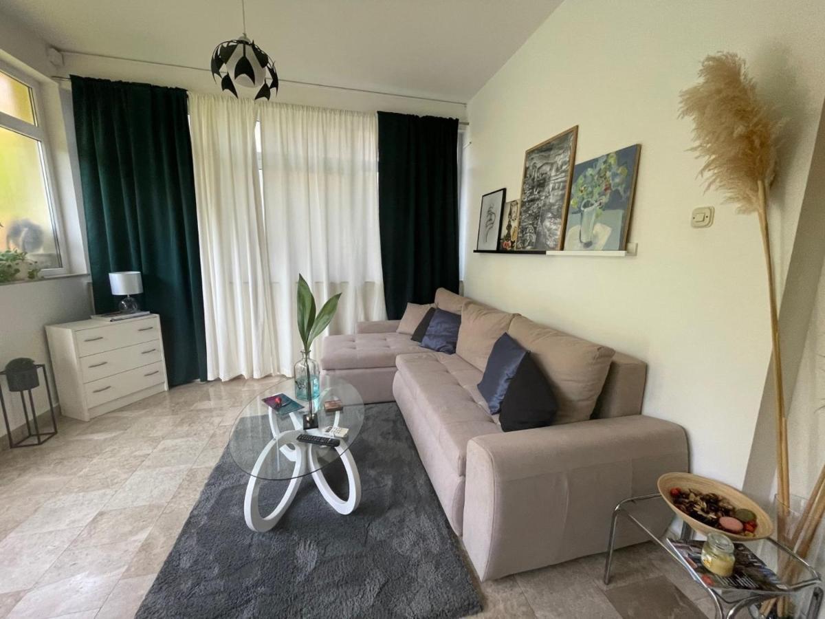 Villa Tamara With Garden And River View - Free Private Parking - Garage Мостар Екстериор снимка