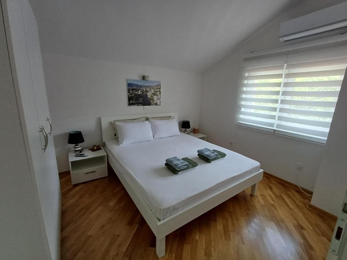 Villa Tamara With Garden And River View - Free Private Parking - Garage Мостар Екстериор снимка