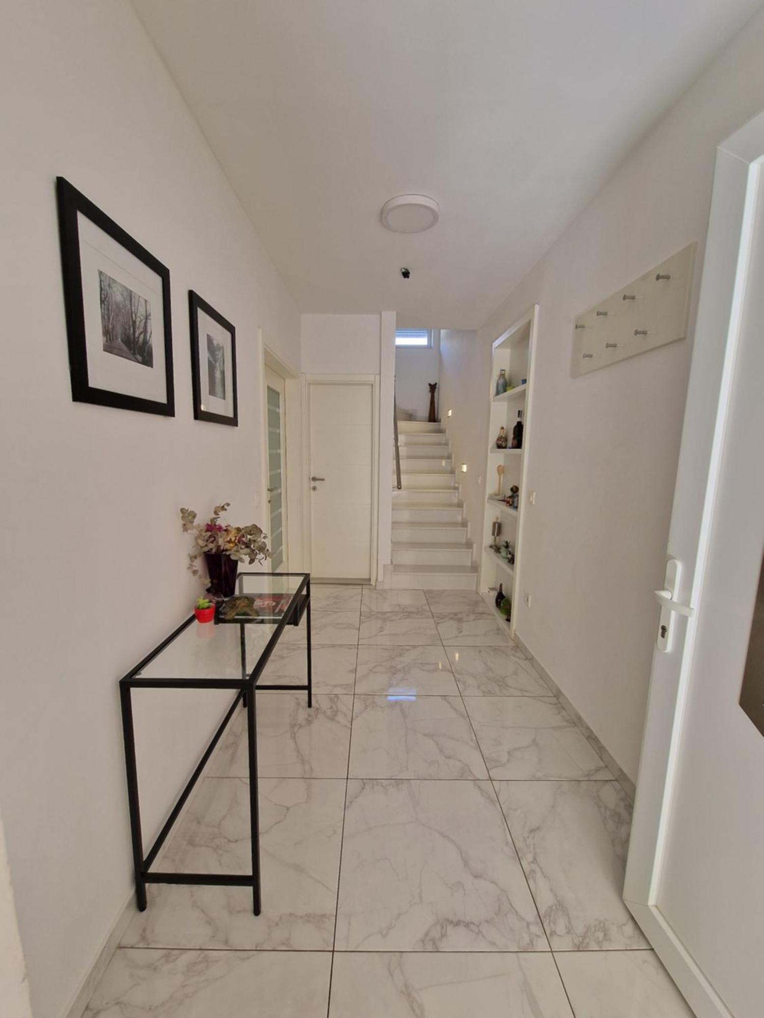 Villa Tamara With Garden And River View - Free Private Parking - Garage Мостар Екстериор снимка