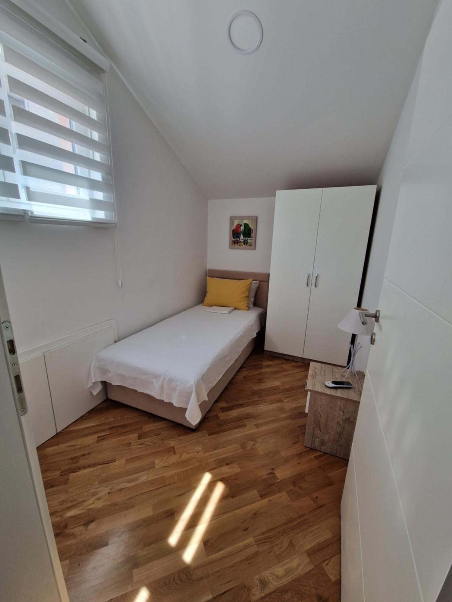 Villa Tamara With Garden And River View - Free Private Parking - Garage Мостар Екстериор снимка